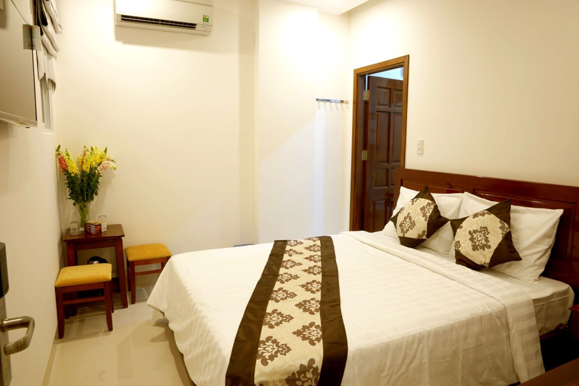Gold Summer Hotel 1 Son Tra Екстериор снимка